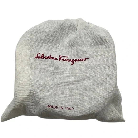 Salvatore Ferragamo Unisex Black Leather Belt with Gold Buckle Size 36 - Picture 3 of 10